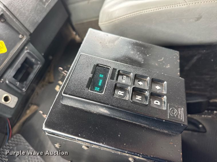 image for item DY0051 1997 Kenworth crane truck with dump bed