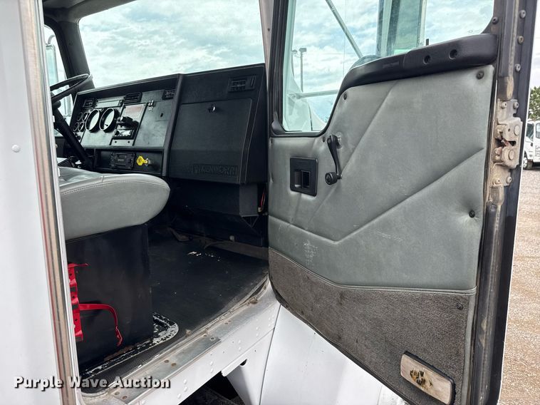 image for item DY0051 1997 Kenworth crane truck with dump bed