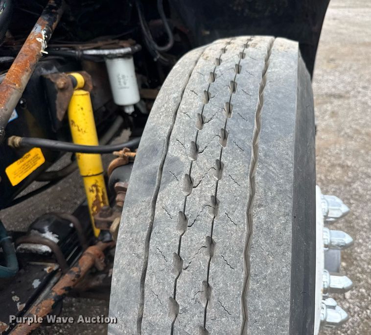 image for item DY0051 1997 Kenworth crane truck with dump bed