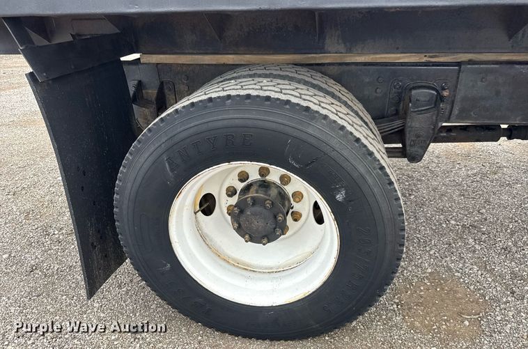 image for item DY0051 1997 Kenworth crane truck with dump bed