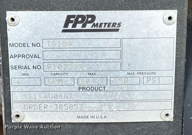 image for item DY0052 2006 Peterbilt 335 fuel / lube truck