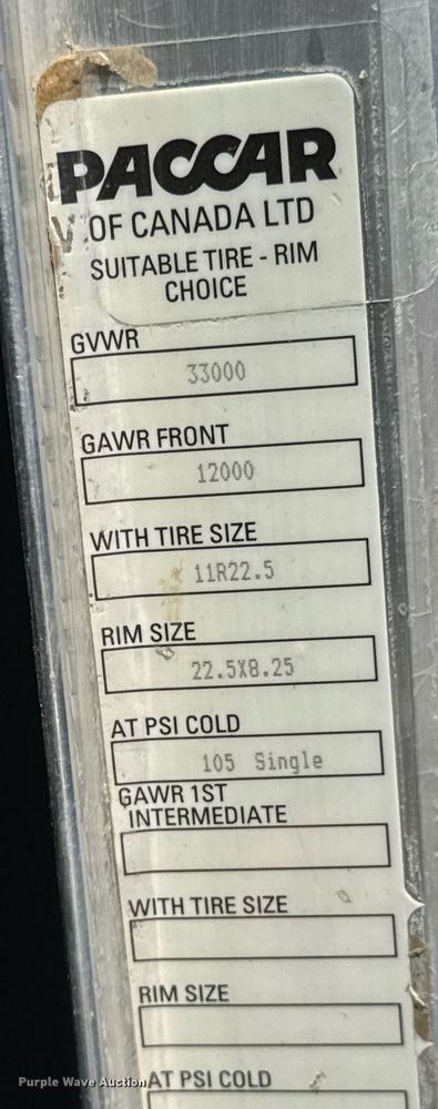 image for item DY0052 2006 Peterbilt 335 fuel / lube truck