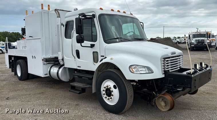 image for item DY0060 2007 Freightliner Business Class M2 Ext. Cab crane truck