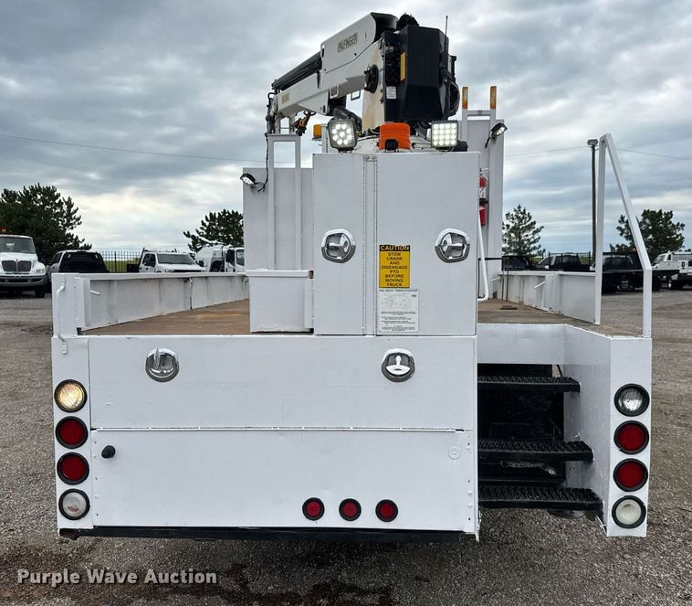 image for item DY0060 2007 Freightliner Business Class M2 Ext. Cab crane truck