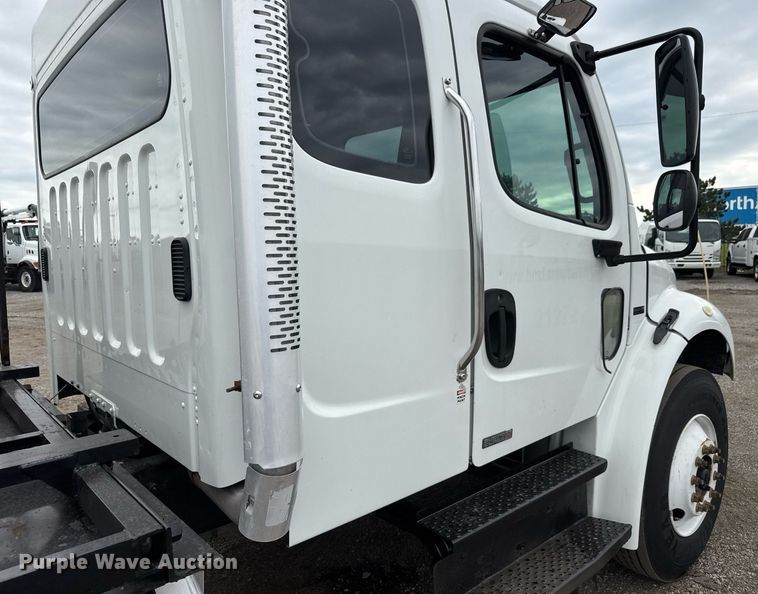 image for item DY0060 2007 Freightliner Business Class M2 Ext. Cab crane truck