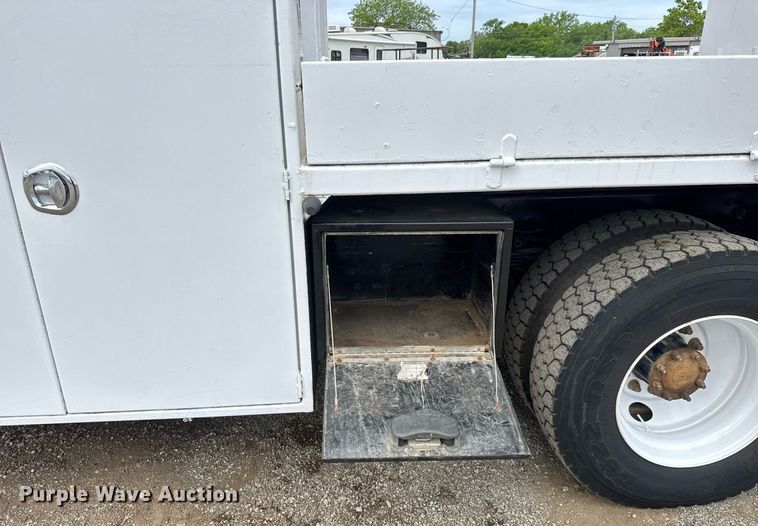 image for item DY0060 2007 Freightliner Business Class M2 Ext. Cab crane truck