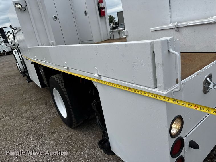 image for item DY0060 2007 Freightliner Business Class M2 Ext. Cab crane truck