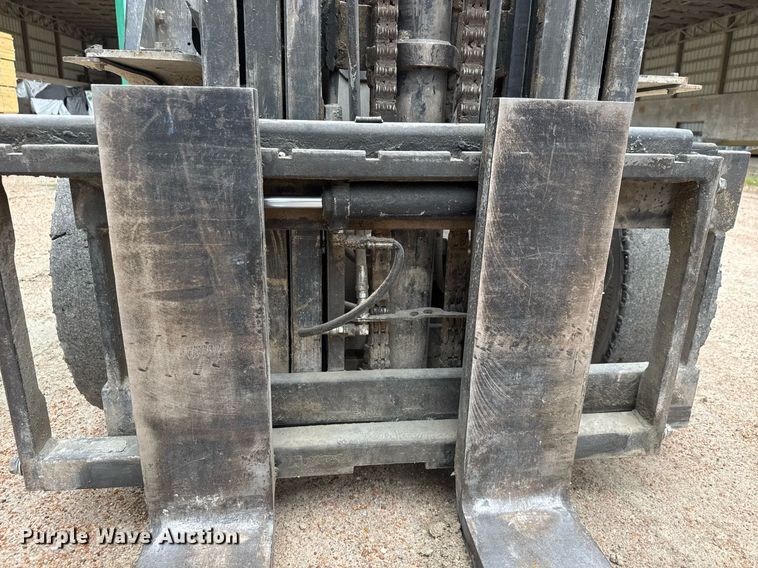 image for item DY0174 Nissan 60 D forklift