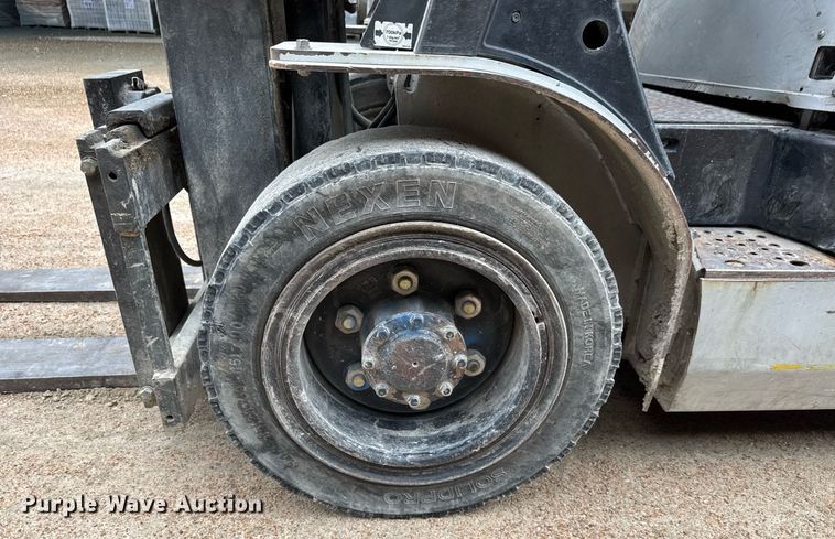 image for item DY0174 Nissan 60 D forklift