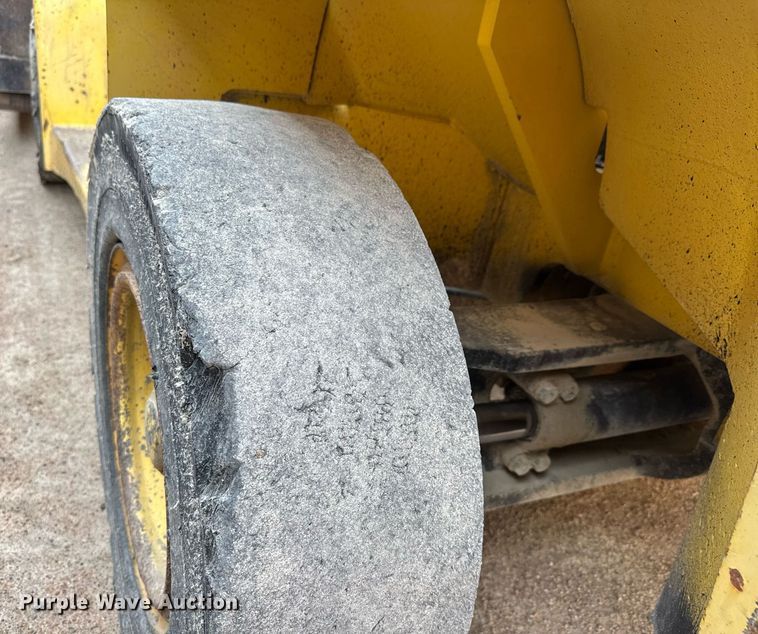 image for item DY0175 2000 Hyster H135XL forklift