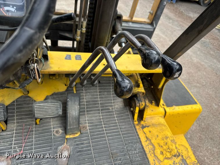 image for item DY0176 Caterpillar DP70 forklift