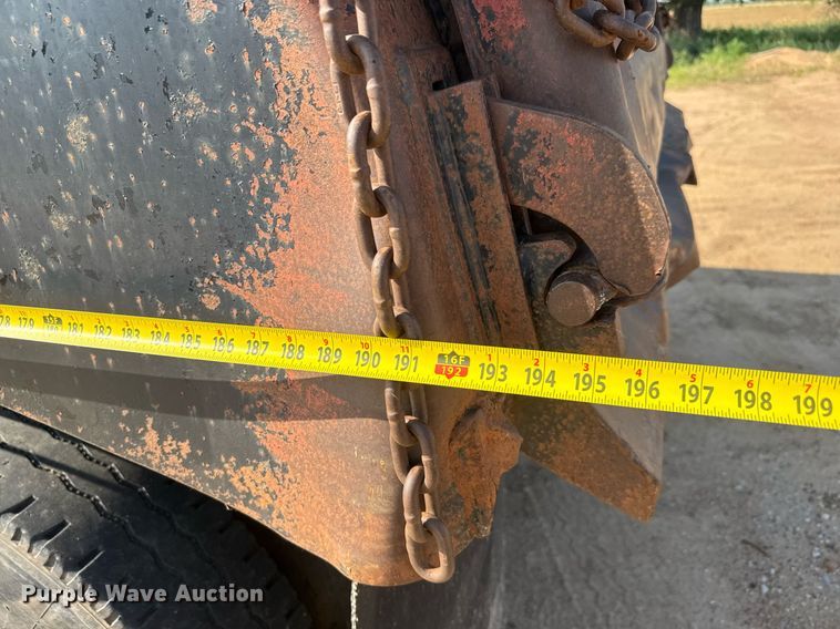 image for item DY0189 2000 Volvo WG dump truck