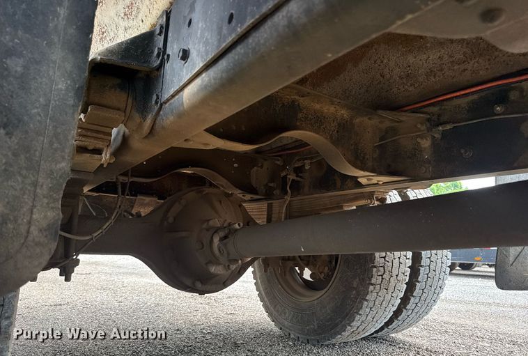 image for item DY0194 2004 Chevrolet C6500 dump truck