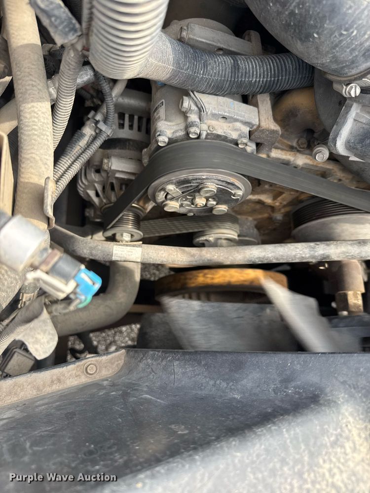 image for item DY0194 2004 Chevrolet C6500 dump truck