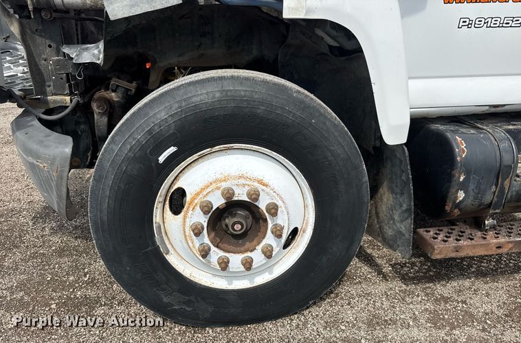 image for item DY0194 2004 Chevrolet C6500 dump truck