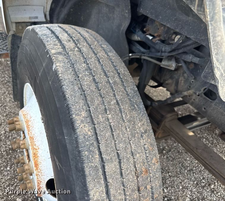 image for item DY0194 2004 Chevrolet C6500 dump truck