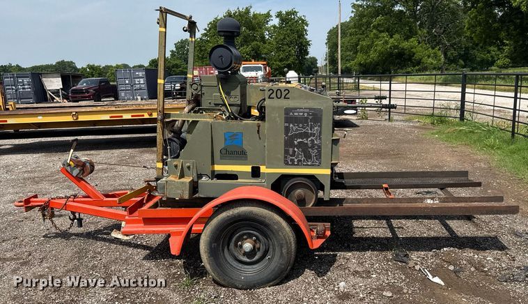 image for item DY0195 1994 Miller Spreader MSCRRR-01 concrete saw