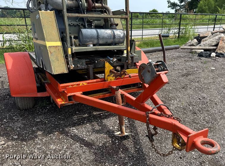 image for item DY0195 1994 Miller Spreader MSCRRR-01 concrete saw