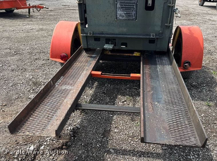 image for item DY0195 1994 Miller Spreader MSCRRR-01 concrete saw