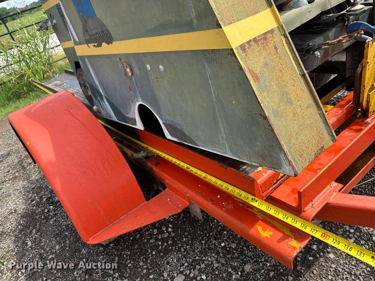 image for item DY0195 1994 Miller Spreader MSCRRR-01 concrete saw