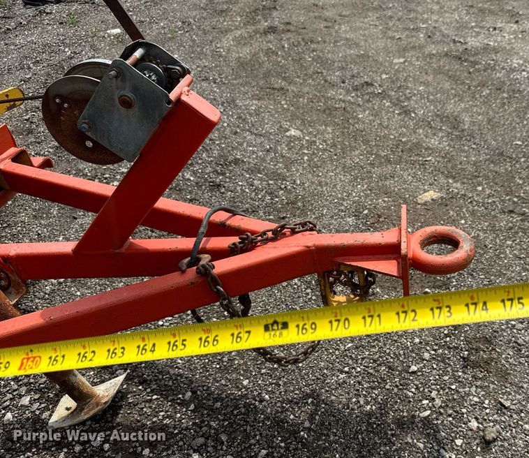 image for item DY0195 1994 Miller Spreader MSCRRR-01 concrete saw