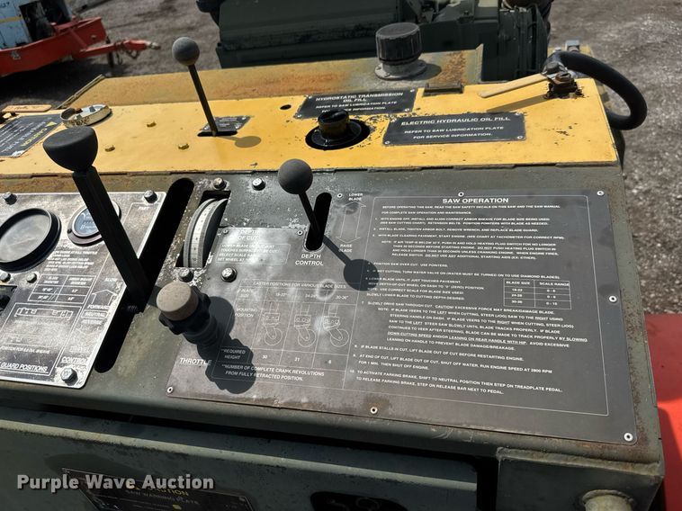 image for item DY0195 1994 Miller Spreader MSCRRR-01 concrete saw