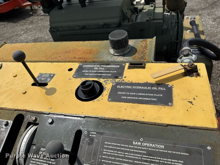 image for item DY0195 1994 Miller Spreader MSCRRR-01 concrete saw