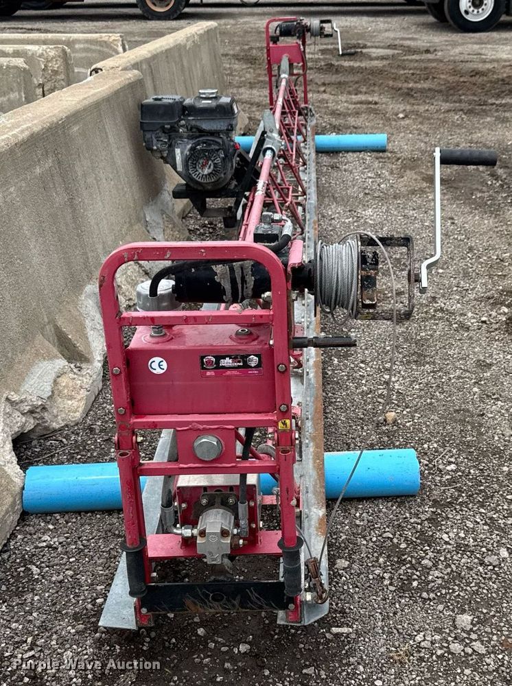 image for item DY0198 Allen Razorback concrete power screed