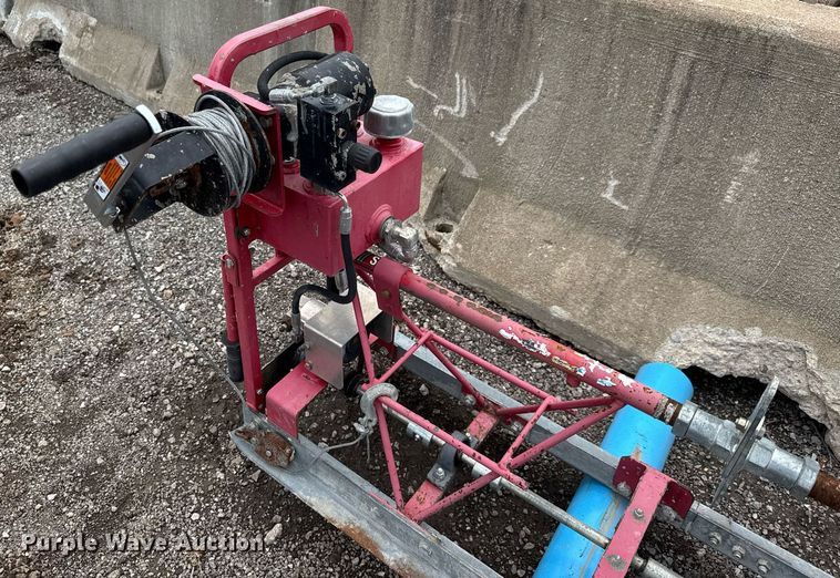 image for item DY0198 Allen Razorback concrete power screed