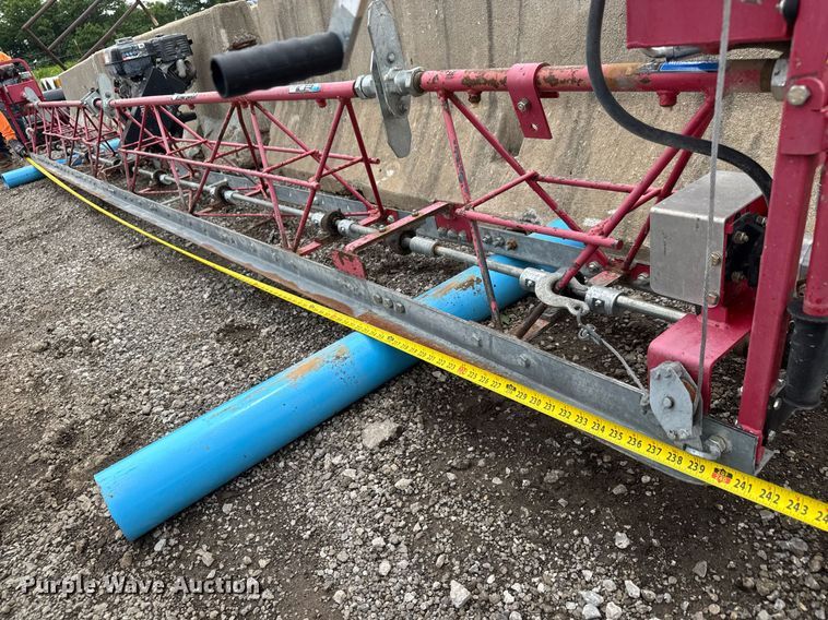 image for item DY0198 Allen Razorback concrete power screed