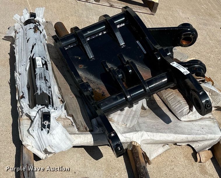 image for item DY0630 Excavator hydraulic thumb