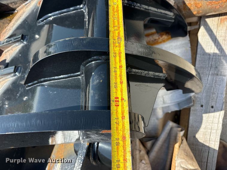 image for item DY0630 Excavator hydraulic thumb