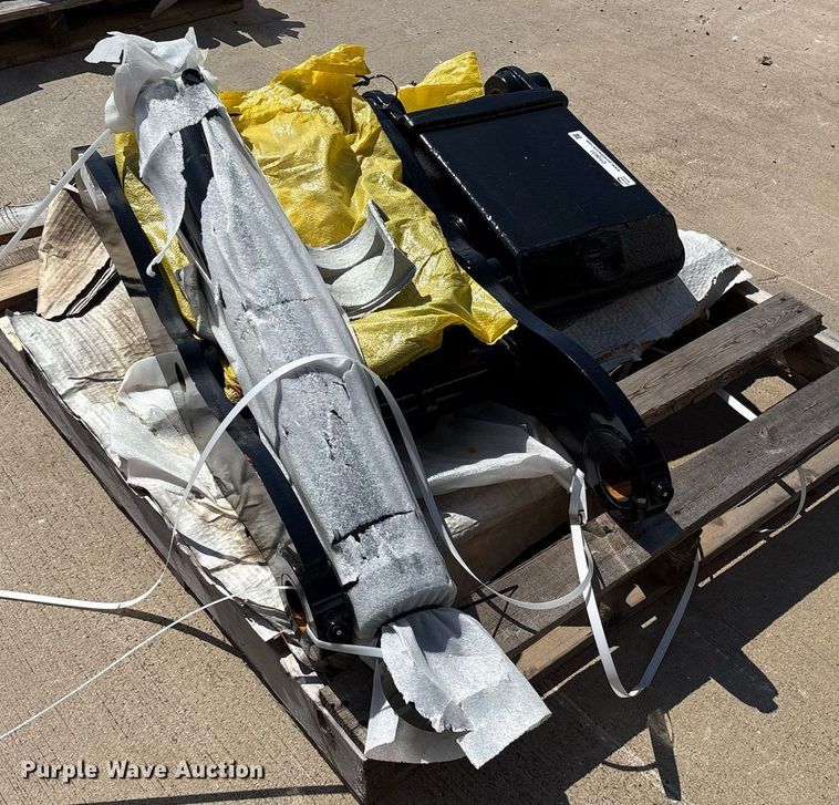 image for item DY0631 Excavator hydraulic thumb