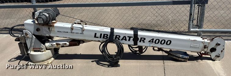 image for item DY0650 Ideal crane L4PXTW-16 truck mounted crane