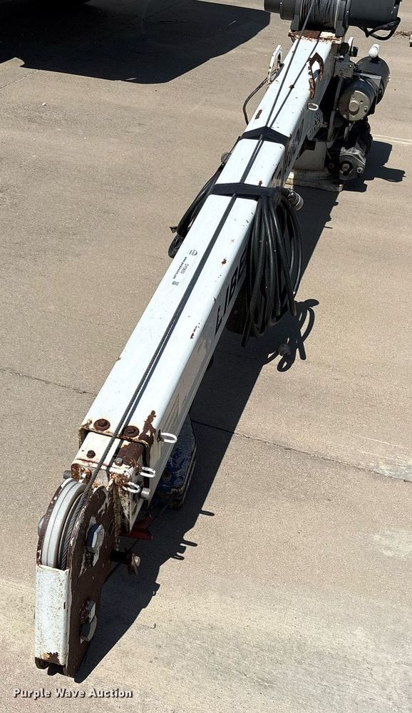 image for item DY0650 Ideal crane L4PXTW-16 truck mounted crane