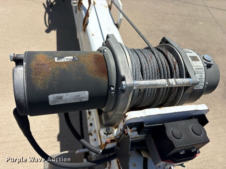 image for item DY0650 Ideal crane L4PXTW-16 truck mounted crane