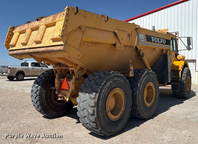 image for item DZ8520 1997 Volvo A25C articulated haul truck