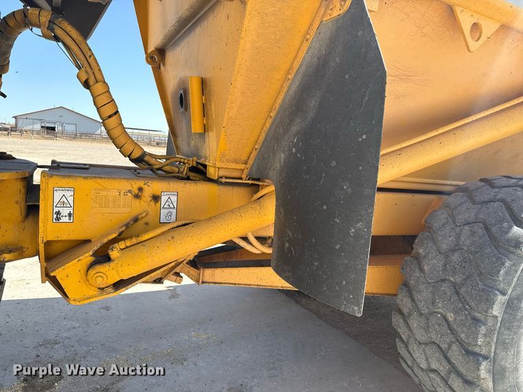 image for item DZ8520 1997 Volvo A25C articulated haul truck