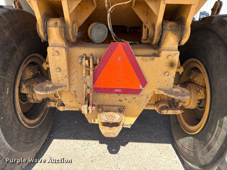 image for item DZ8520 1997 Volvo A25C articulated haul truck