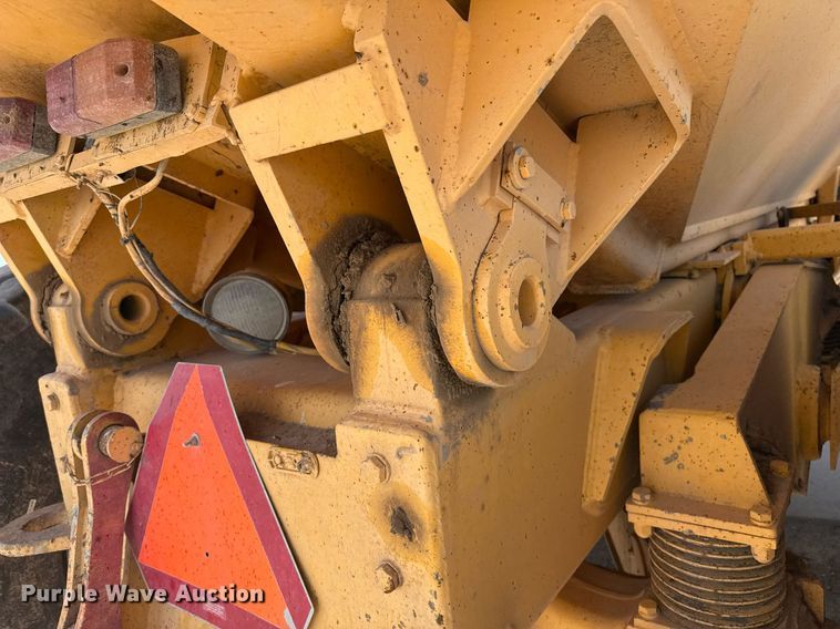 image for item DZ8520 1997 Volvo A25C articulated haul truck