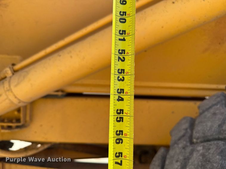 image for item DZ8520 1997 Volvo A25C articulated haul truck