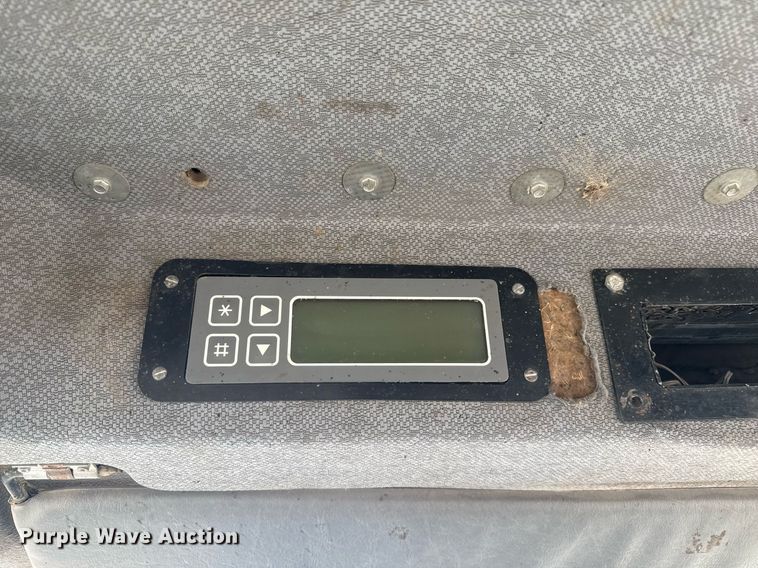 image for item DZ8520 1997 Volvo A25C articulated haul truck