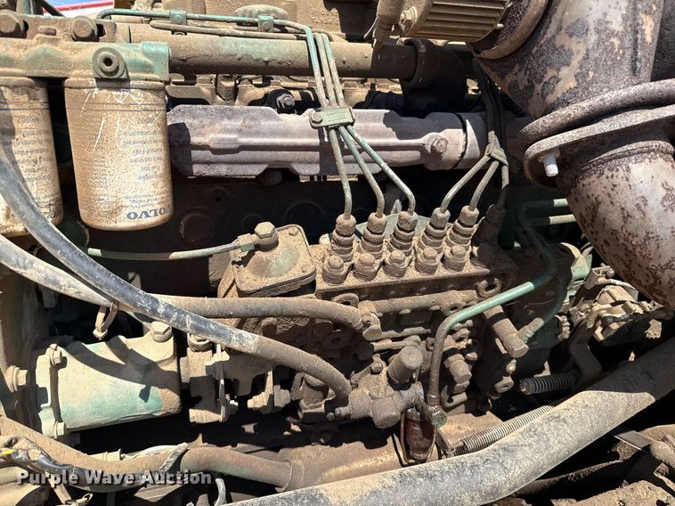 image for item DZ8520 1997 Volvo A25C articulated haul truck