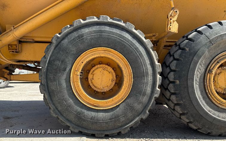 image for item DZ8520 1997 Volvo A25C articulated haul truck