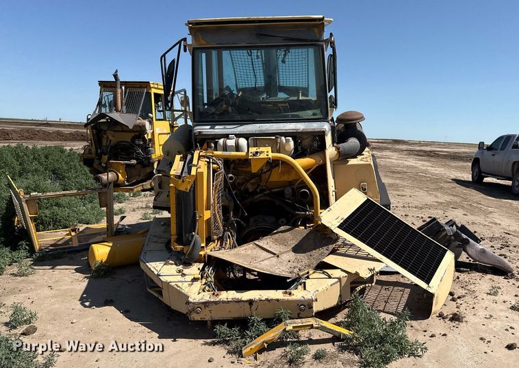 image for item DZ8520 1997 Volvo A25C articulated haul truck