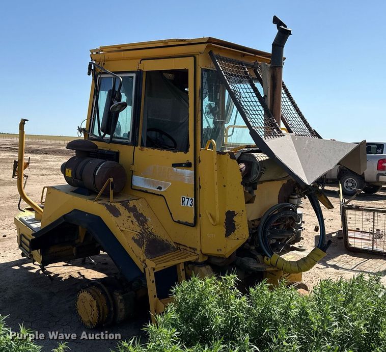 image for item DZ8520 1997 Volvo A25C articulated haul truck