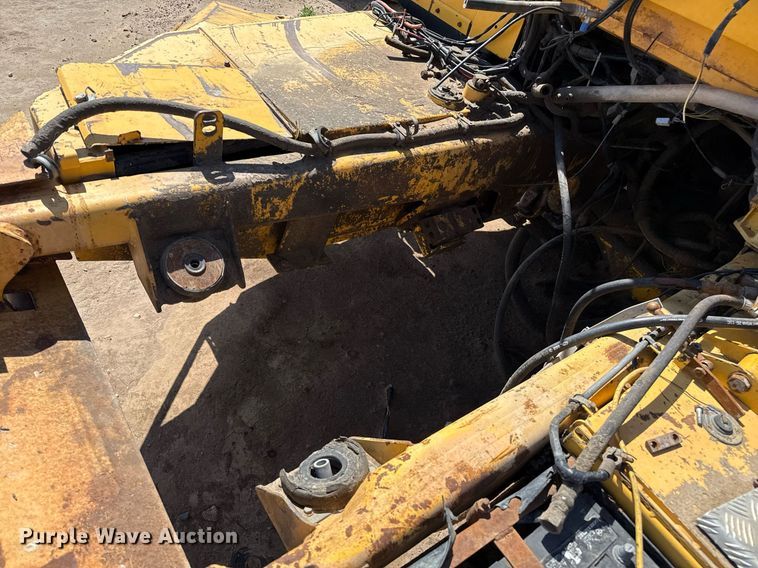 image for item DZ8520 1997 Volvo A25C articulated haul truck