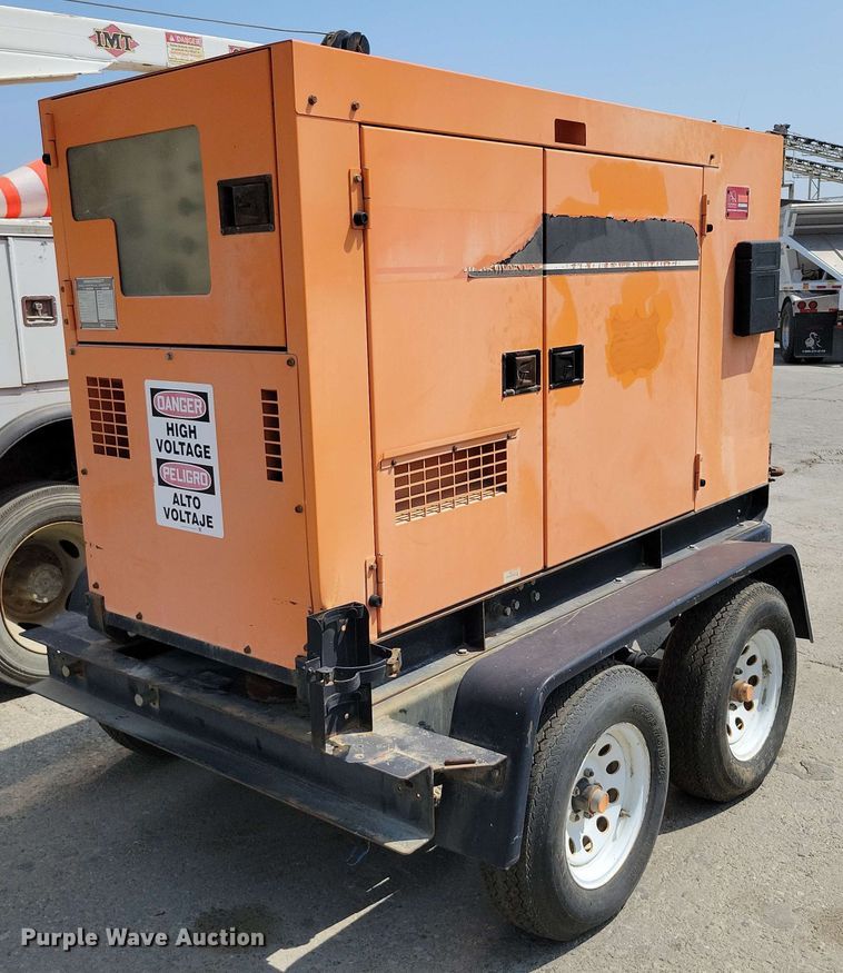 image for item EA2458 MQ Whisperwatt DB-0831J generator