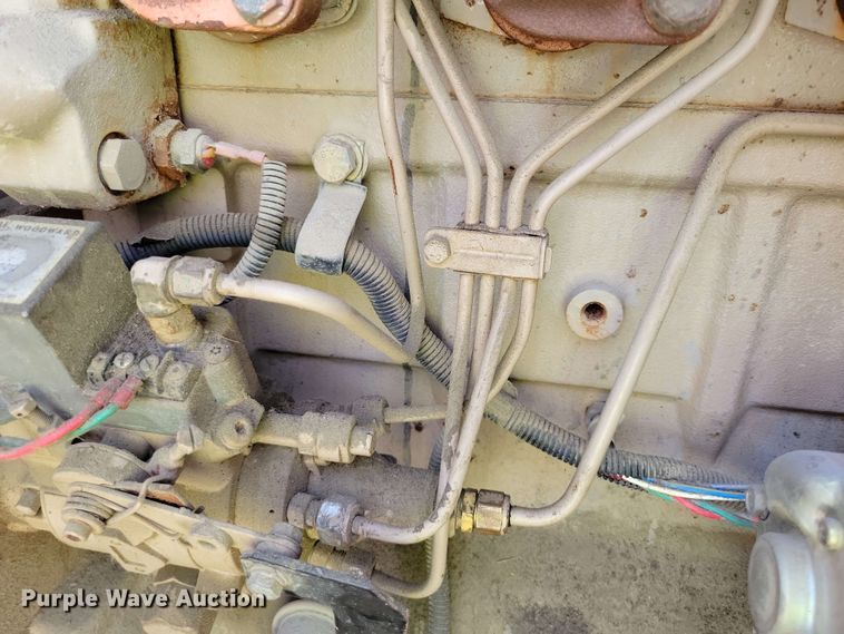 image for item EA2458 MQ Whisperwatt DB-0831J generator