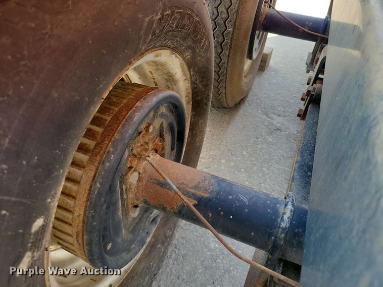 image for item EA2458 MQ Whisperwatt DB-0831J generator